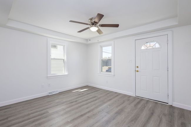 34 E Milton Ave, House other with 2 bedrooms, 1 bathrooms and null parking in Hazel Park MI | Image 6