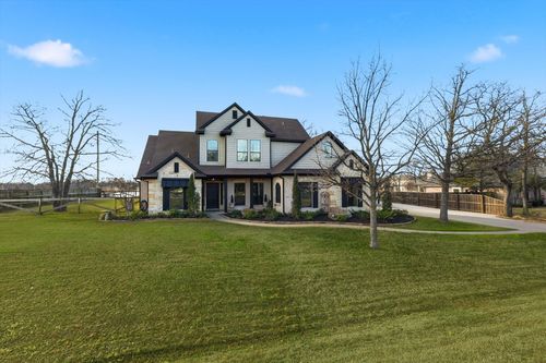 113 Bent Oak Dr, Aubrey, TX, 76227-6261 | Card Image