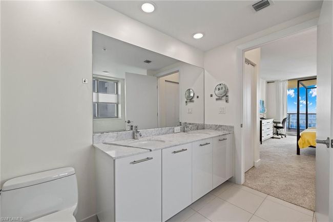 APT-2907 - 3000 Oasis Grand Blvd, Condo with 3 bedrooms, 3 bathrooms and 1 parking in FORT MYERS FL | Image 15