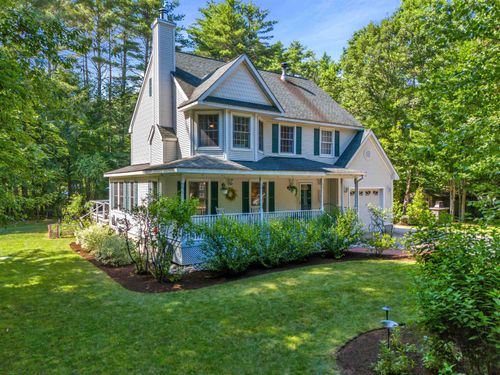 124 Riverwood Cir, Effingham, NH, 03882-8248 | Card Image
