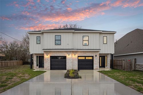 b-8218 Lawler St, Houston, TX, 77051-1312 | Card Image