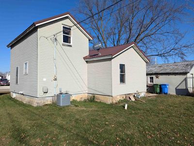 111 Sw 4th Avenue, House other with 3 bedrooms, 1 bathrooms and null parking in Cresco IA | Image 2