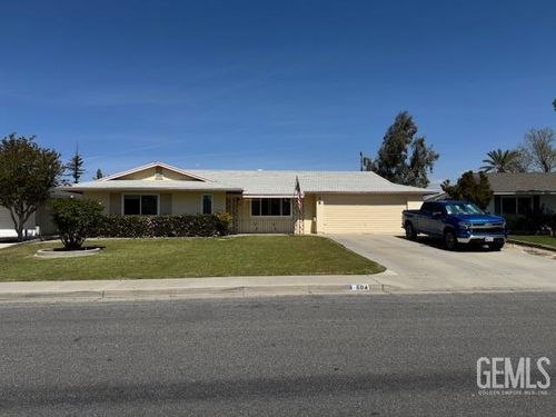 604 River Oaks Dr, Bakersfield, CA, 93309-2851 | Card Image