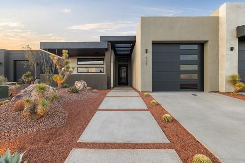 121 E Terrace Ln, Ivins, UT, 84738-1325 | Card Image