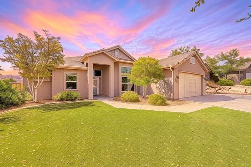 236 S 2020 East Cir, St George, UT, 84790-1618 | Card Image