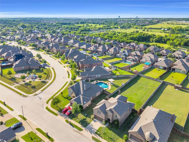 Aerial perspective of suburban area | Image 27