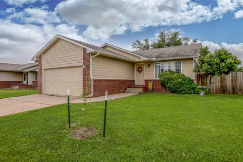 1311 Summerwood St, Goddard, KS, 67052-8507 | Card Image