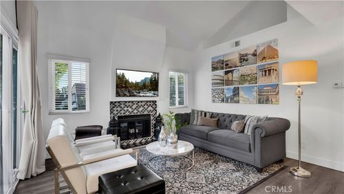 125 Briarglen, Irvine, CA, 92614-7544 | Card Image