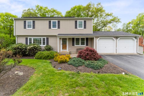 24 Ridgedale Rd, Bethel, CT, 06801-1216 | Card Image