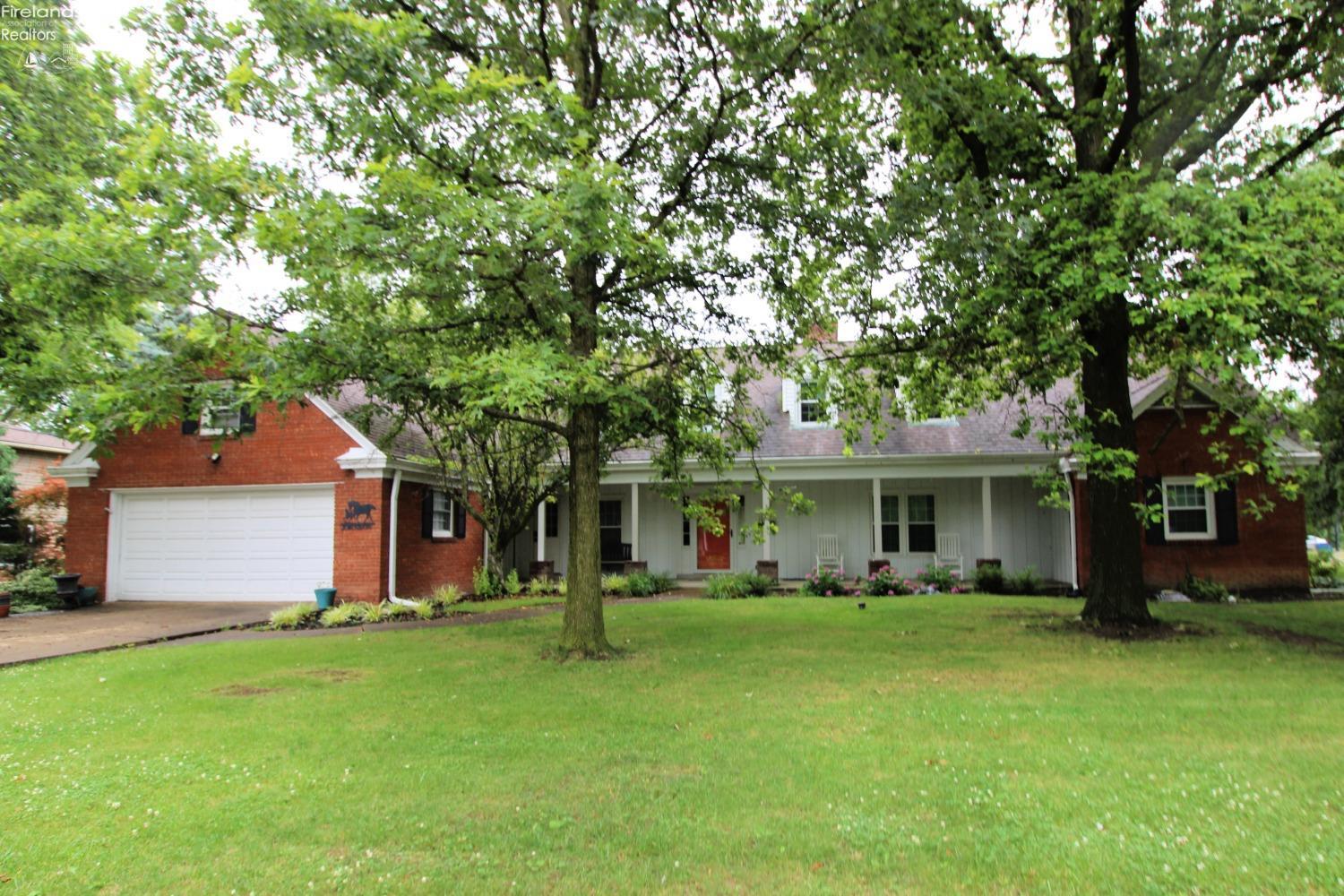 Harrison St, Port Clinton, OH 43452