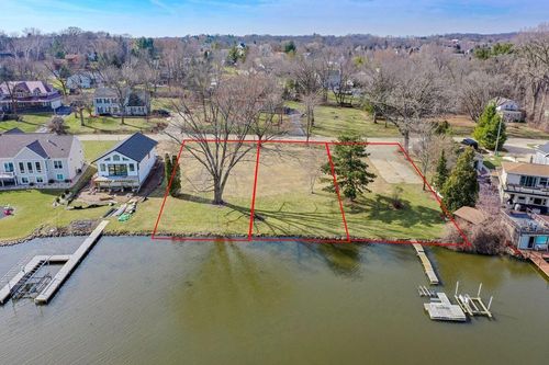 4757 Riverside Road Road, Waterford, WI, 53185 | Card Image