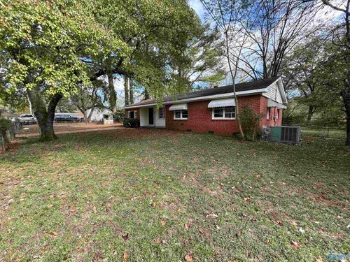 2723 Oaktree Ln Nw, Huntsville, AL, 35810-2839 | Card Image