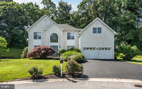 1361 Wooded Knls, WEST CHESTER, PA, 19382-8250 | Card Image
