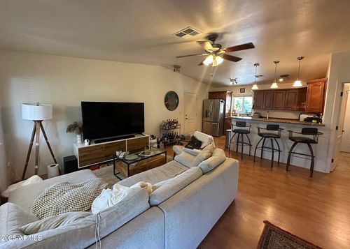 3911 E Fairmount Ave, Phoenix, AZ, 85018-5215 | Card Image
