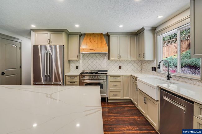 241 Silver Loop, House other with 4 bedrooms, 3 bathrooms and null parking in Silverton OR | Image 7