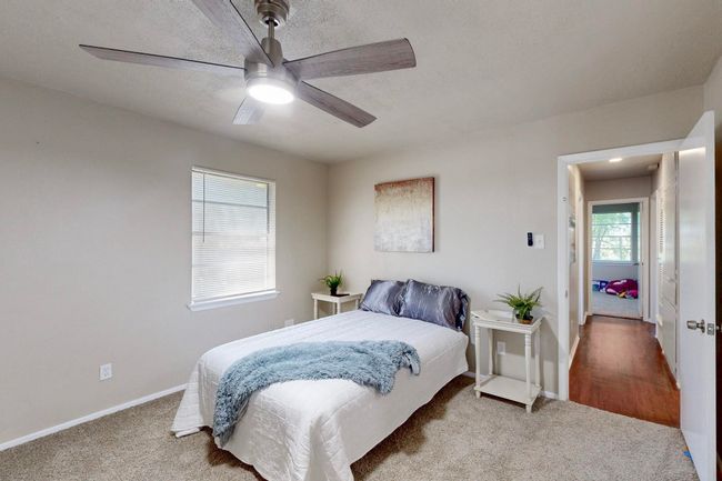 128 Se Gardens Blvd, House other with 3 bedrooms, 2 bathrooms and null parking in Burleson TX | Image 22