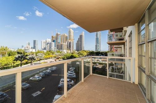 apt-507-230 174th St, Sunny Isles Beach, FL, 33160-3326 | Card Image