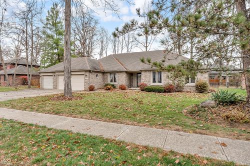 7574 Williamsburg Dr, Plainfield, IN, 46168-9697 | Card Image