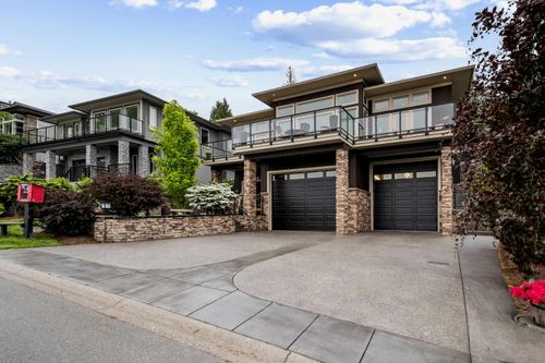 152-51075 Falls Crt, Chilliwack, BC, V4Z1K7 | Card Image