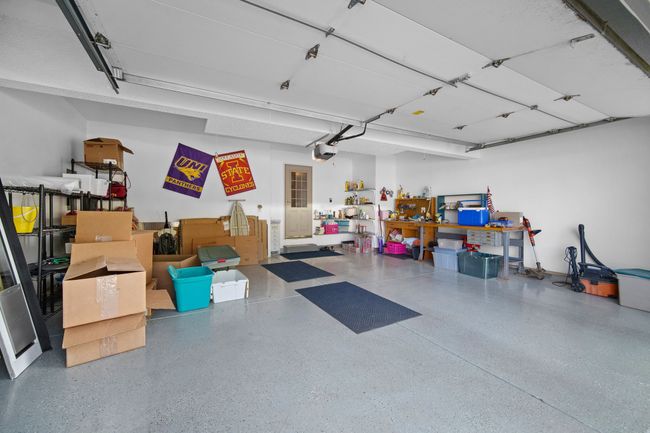 233 24 Th St, Home with 3 bedrooms, 3 bathrooms and null parking in West Des Moines IA | Image 31