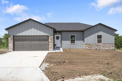 650 E Forest St, Bolivar, MO, 65613 | Card Image