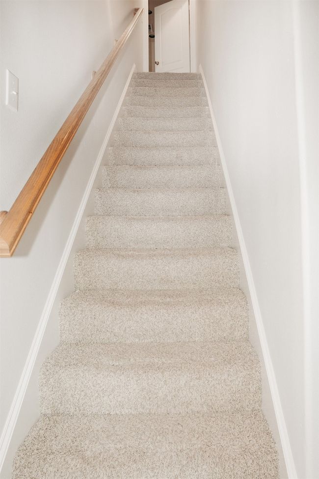 Stairway with carpet floors | Image 15