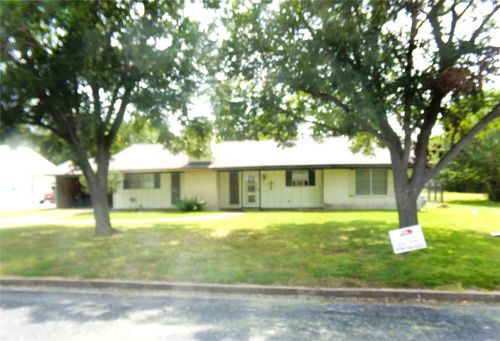402 N Summit St, Weimar, TX, 78962-1524 | Card Image