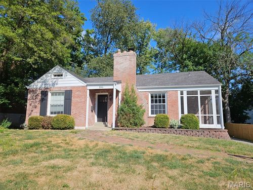 846 Wild Cherry Ln, University City, MO, 63130-2845 | Card Image