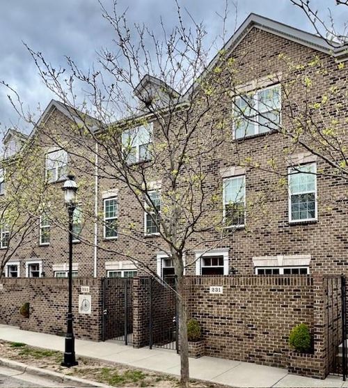 231 Ice Ave, Dayton, OH, 45402-1734 | Card Image