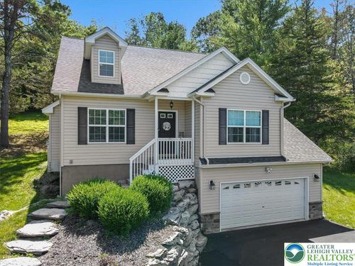 401 Pierce Ln, East Stroudsburg, PA, 18301-7972 | Card Image