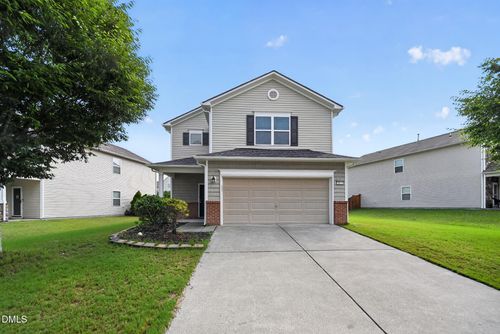 3653 Althorp Dr, Raleigh, NC, 27616-8452 | Card Image