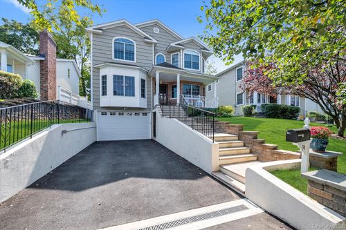 74 Bayview Ave, Port Washington, NY, 11050-3532 | Card Image
