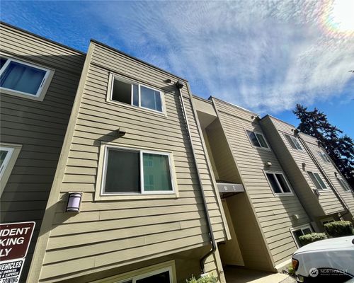 b-204-5834 Ne 75th Street, Seattle, WA, 98115 | Card Image