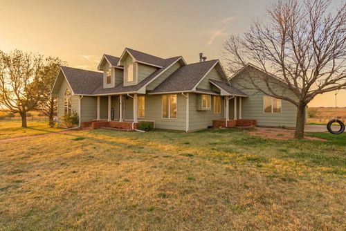 639 N Bluff Rd, Conway Springs, KS, 67031-8061 | Card Image