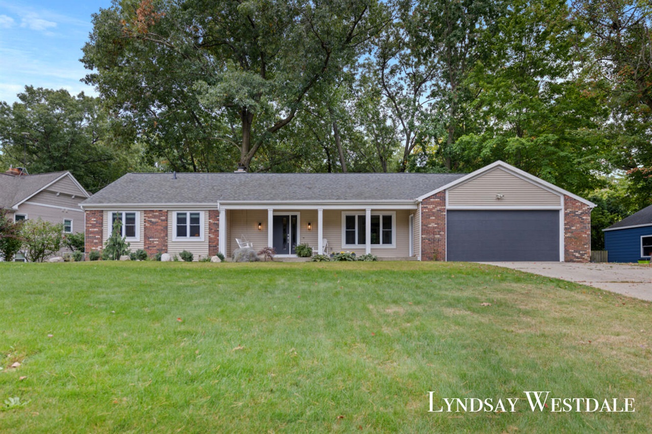 Woodbrook Dr, Grand Rapids, MI 49546