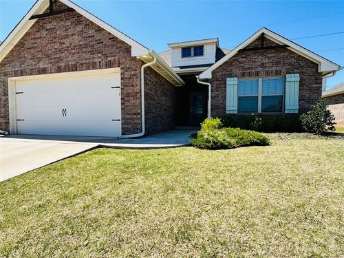 8905 Poppey Place, Yukon, OK, 73099 | Card Image