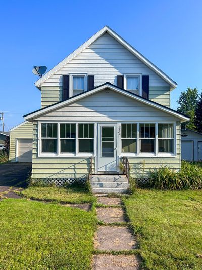 1307 Pierce St, House other with 3 bedrooms, 1 bathrooms and 4 parking in Wakefield MI | Image 2