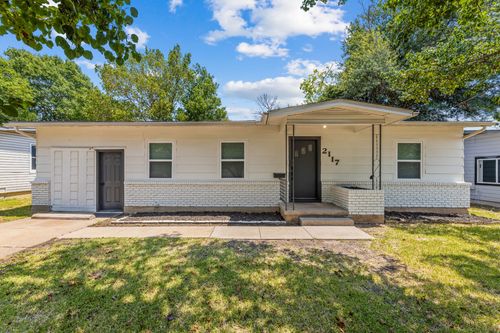 2117 N Shannon St, Sherman, TX, 75092-2752 | Card Image