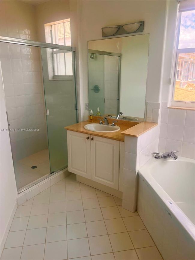 0 - 11336 Nw 47 Th Ln, House other with 4 bedrooms, 3 bathrooms and null parking in Doral FL | Image 16