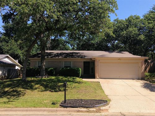 4401 Andalusia Trl, Arlington, TX, 76017-2145 | Card Image