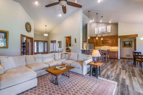 367 Soaring Pines Trl, Kalispell, MT, 59901-8533 | Card Image