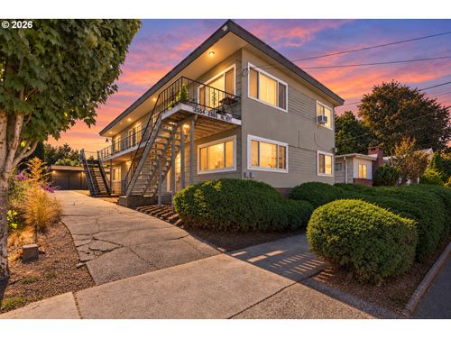2554 Ne Hoyt St, Portland, OR, 97232-2323 | Card Image