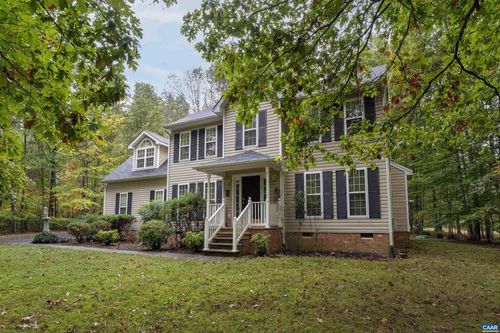 240 Oakmont Dr, GORDONSVILLE, VA, 22942-7348 | Card Image