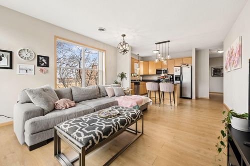 314-301 Oak Grove St, Minneapolis, MN, 55403-4014 | Card Image