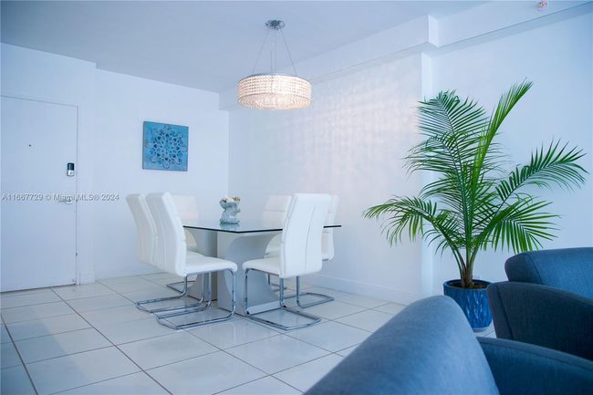 APT-1614 - 5601 Collins Ave, Home with 2 bedrooms, 2 bathrooms and null parking in Miami Beach FL | Image 8