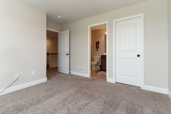 402 Raef Rd, House other with 4 bedrooms, 5 bathrooms and 3 parking in Downs IL | Image 29