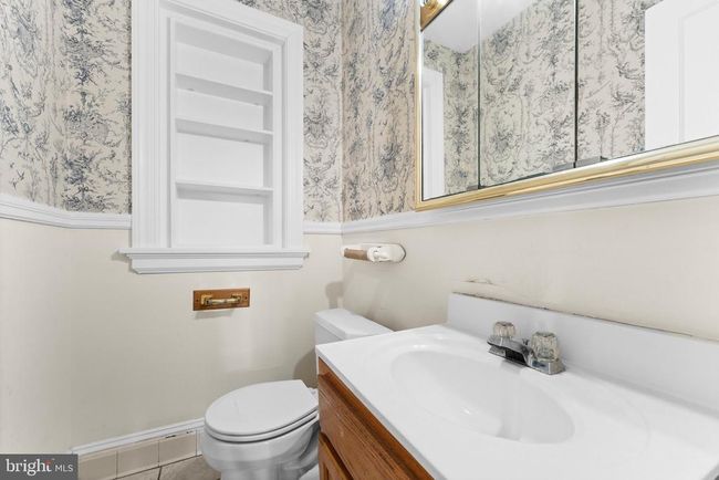 95 N Main St, Home with 0 bedrooms, 3 bathrooms and null parking in Kilmarnock VA | Image 32