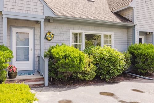 502-502 Nasketucket Way, Fairhaven, MA, 02719-5223 | Card Image
