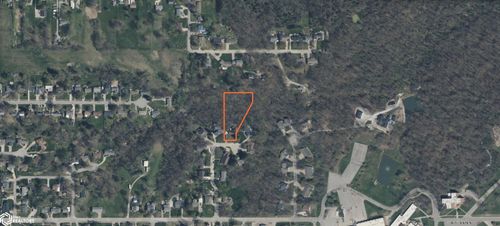 45 Brookwood Ct, Ottumwa, IA, 52501-1266 | Card Image