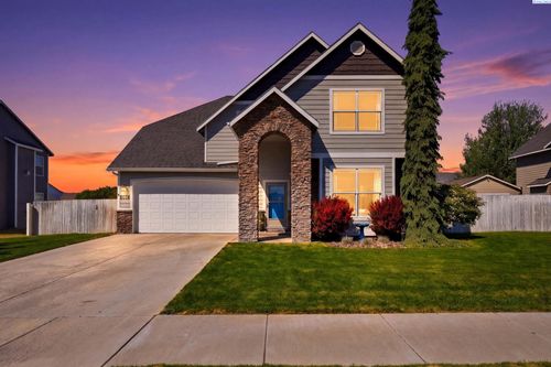 4912 Monrovia Ln, Pasco, WA, 99301-8190 | Card Image